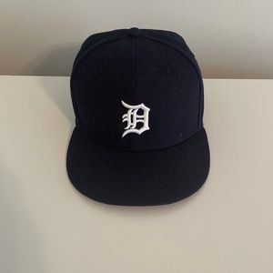 Detroit Tigers- New Era Hat- Blue- Size 7 1/2
